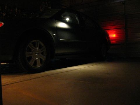 2003 Ford Taurus - Puddle lamps down low