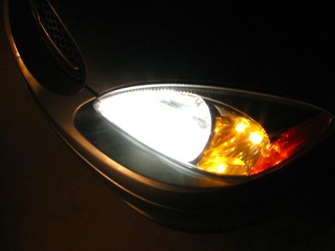 2003 Ford Taurus - Headlight