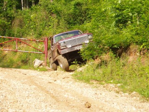 1980 Ford Bronco - the logging company decided to change the locks and not let the land owners know, but thats not a problem.
