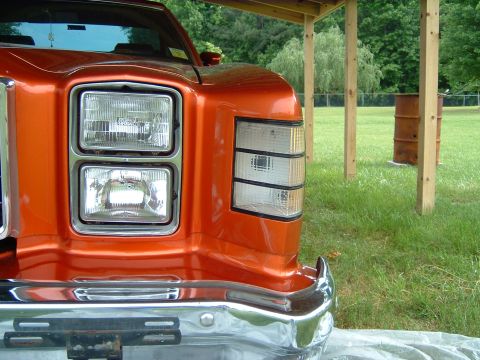 1979 Ford Ranchero - Front view of a 1979 Ford Ranchero, showing its distinctive stacked headlights and chrome bumper.