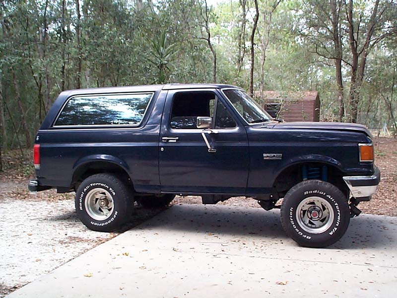 1995 Ford Bronco in 2003
