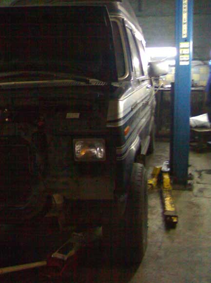 1986 Ford E150 photo