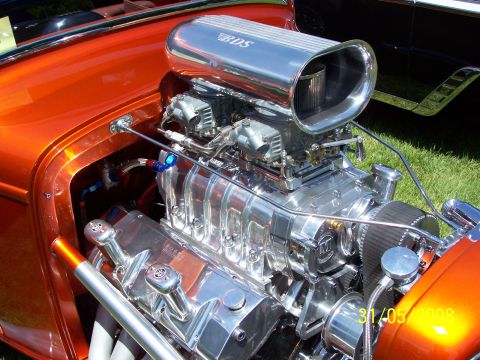 1972 Ford Ranchero - Close-up of a custom V8 engine, likely from a show car.