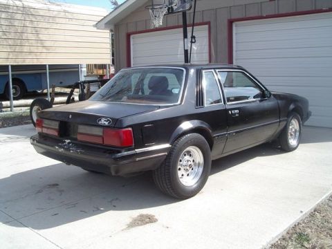 1986 Ford Mustang photo