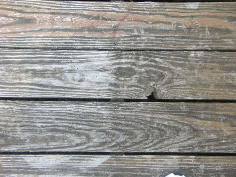 1992 Ford F-150 - Weathered wooden planks show texture and grain. Supermotors.net logo is visible.