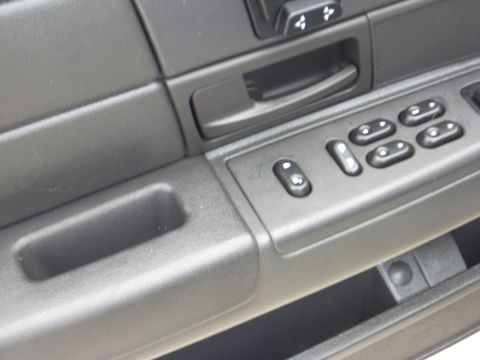 2004 Ford Crown Victoria photo