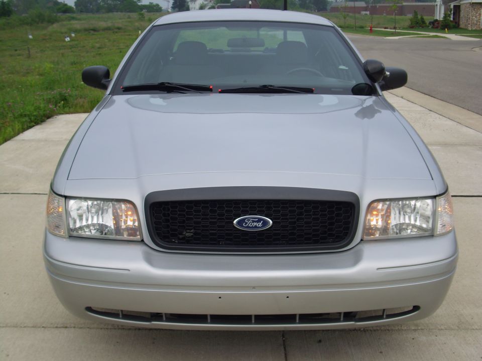2004 Ford Crown Victoria “Silver Bullet”