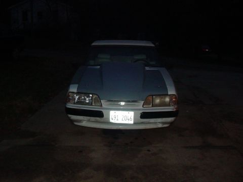 1990 Ford Mustang photo