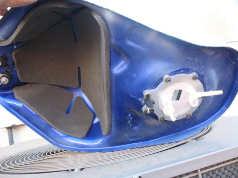 2005 Yamaha R1 photo