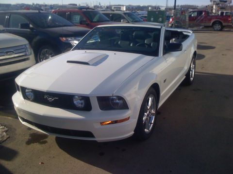 2008 Ford Mustang - delivery day front