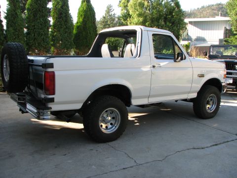 1993 Ford Bronco photo