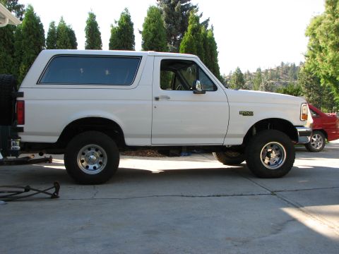 1993 Ford Bronco photo