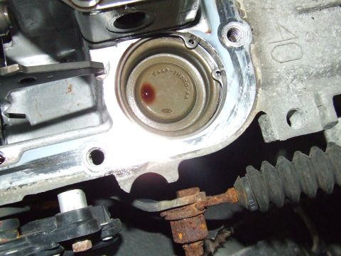 2003 Ford Crown Victoria - The 1-2 accumulator is inside here.