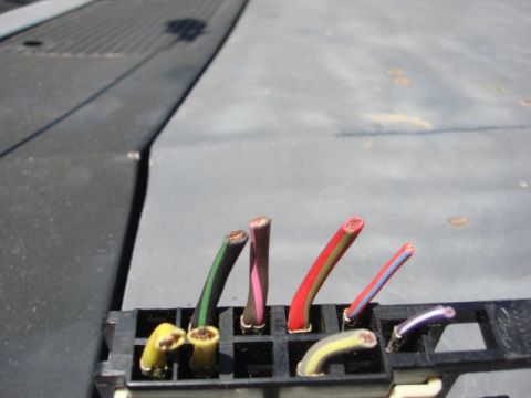 1983 Ford Bronco - Here is the mid ignition switch on the column. this is the stock wiring switch and plug.
