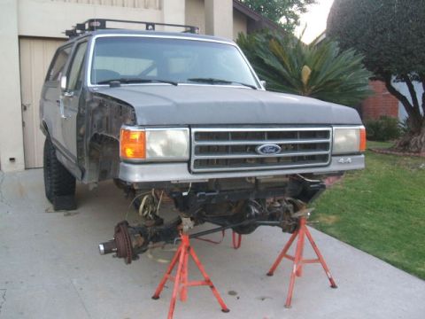 1988 Ford Bronco - This Ford Bronco appears to be from the late 1980s, with its front end undergoing repairs.