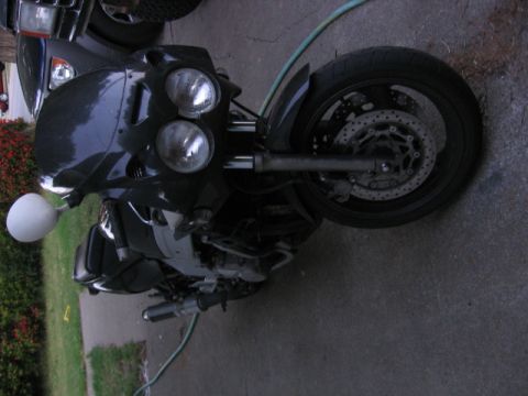 1990 Yamaha FZR600 photo