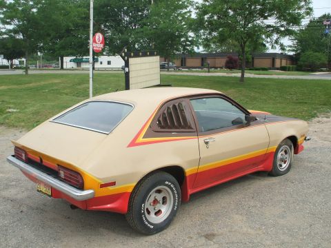 1990 Ford Bronco - pinto pass side