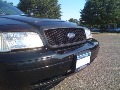 2003 Ford Crown Victoria photo