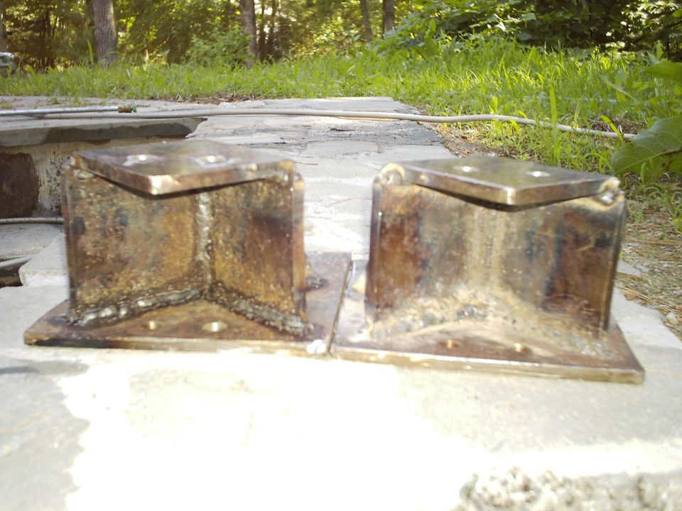 Pair of rusty custom shackle flip brackets