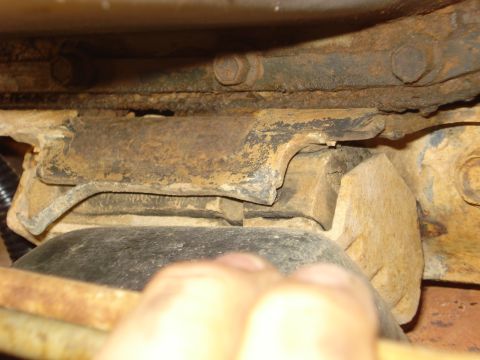 1996 Ford Bronco - pass. motor mount