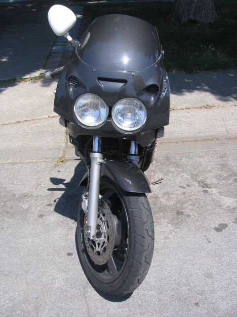 1990 Yamaha FZR600 photo