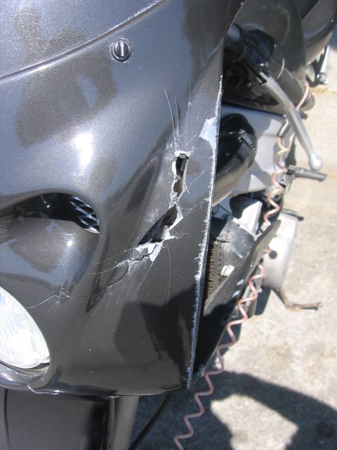 1990 Yamaha FZR600 photo