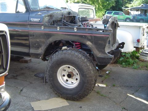 1979 Ford Bronco - Set a fender on to see how it looks