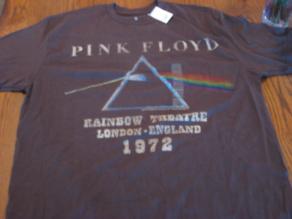 Brown t-shirt with Pink Floyd prism graphic and text "Rainbow Theatre London England 1972"