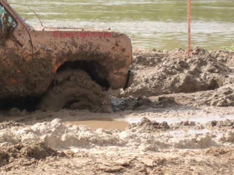 2001 Dodge 1500 “Mud Hawgs”