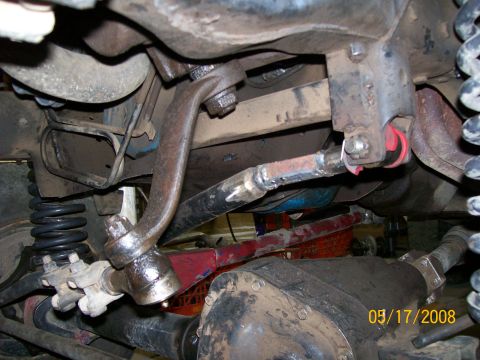 1984 Ford Bronco - another shot of bent trac bar