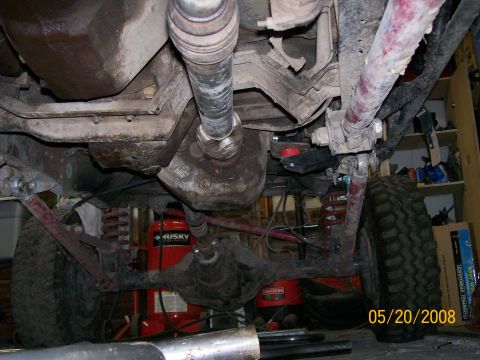 1984 Ford Bronco - Old x-member starting to bend