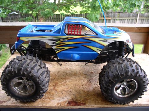 1979 Ford Bronco - My Team Losi Aftershock Nitro truck soon to be getting a Bronco body.
