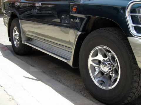 2000 Mitsubishi Montero “P”