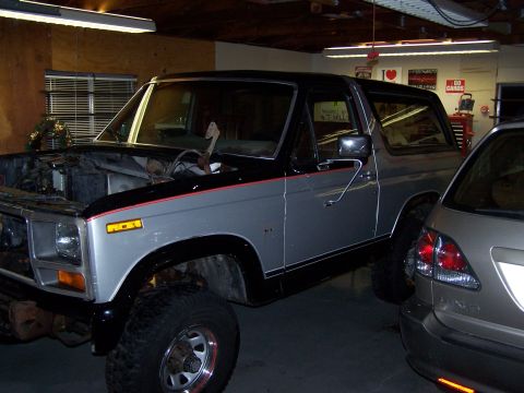 1985 Ford Bronco photo