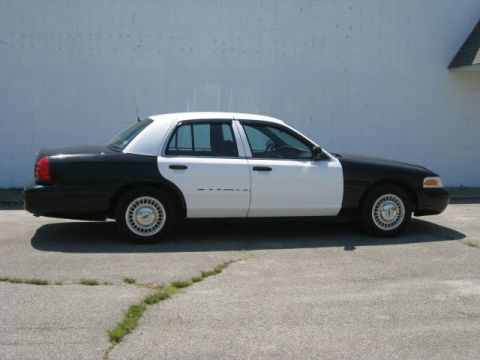 2000 Ford Crown Victoria