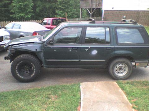 1995 Ford Explorer photo