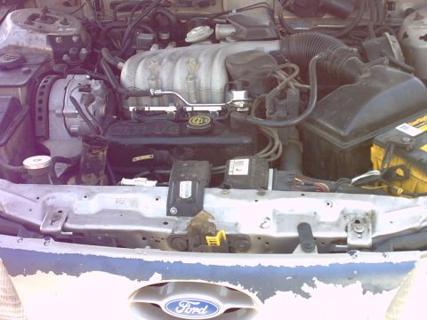 1990 Ford Taurus photo