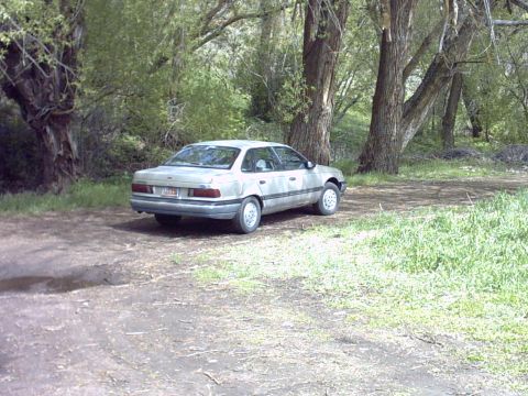 1990 Ford Taurus photo