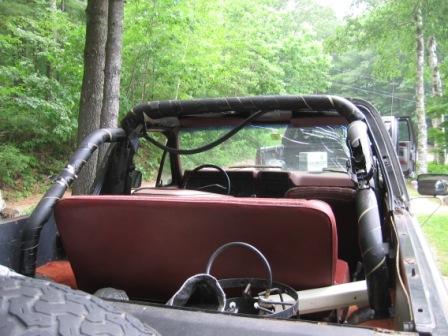 1993 Ford Bronco - Rollbar from rear