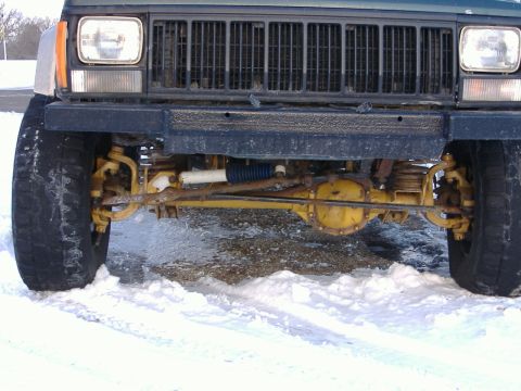 1993 Jeep Cherokee - New bumper and rebuilt front axle
