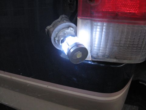 1990 Ford Bronco - Replacing a burnt-out tail light bulb with a new LED unit.
