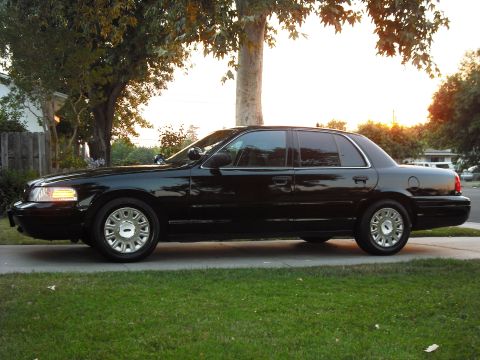 2003 Ford Crown Victoria - Other side.