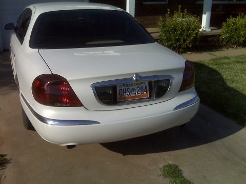 2001 Lincoln Continental photo