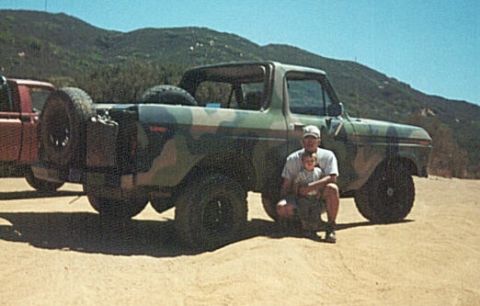 1978 Ford Bronco - 32-11.50s ahh much better.