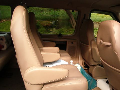 2001 Ford E150 - 2nd Row Notice LEATHER!!