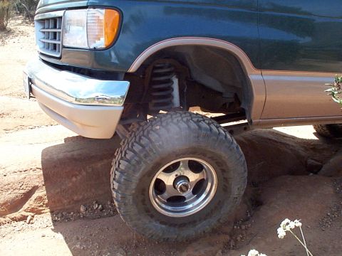 2001 Ford E150 - Yes, 6" superlift