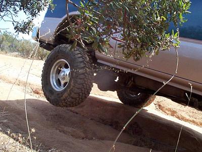 2001 Ford E150 - tire off