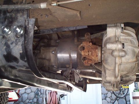 2001 Ford E150 - That is thetransmission to transfer case adapter.