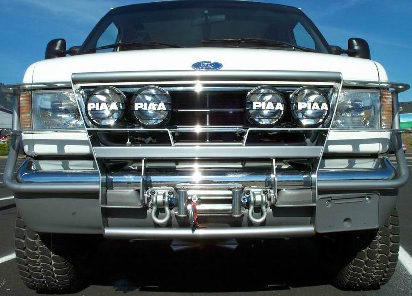 This is Quadvans Brush guard. Looks nice.