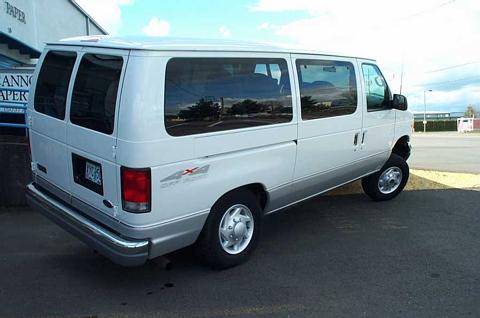 2001 Ford E150 - Ramped E350 With F250 Dana 50 Front with coils